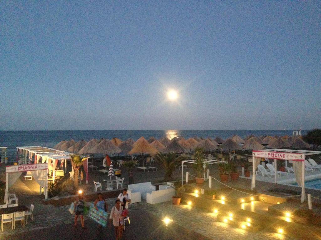 Beach Club Ippocampo Exterior foto